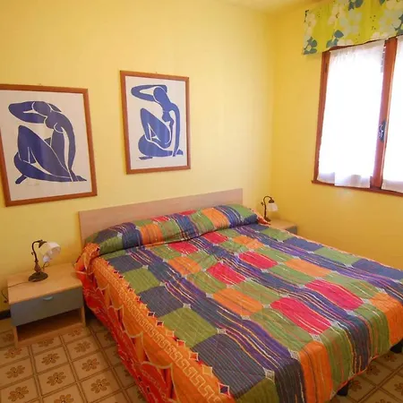 Apartment 5
