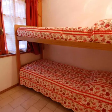 5 * روسولينا ماري